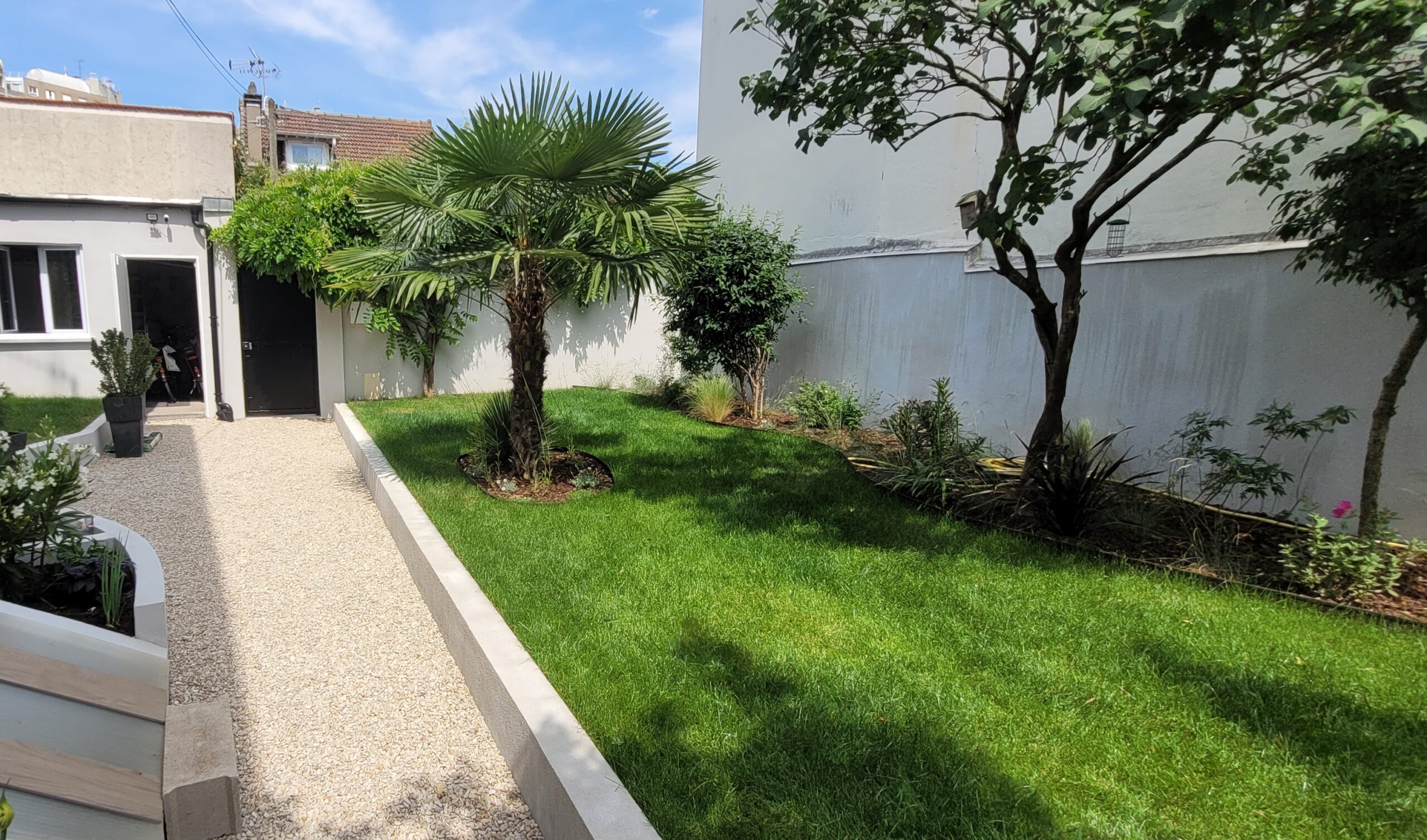 Conception et réalisation des terrasses et jardins d’une maison à Issy-les-Moulineaux (92)