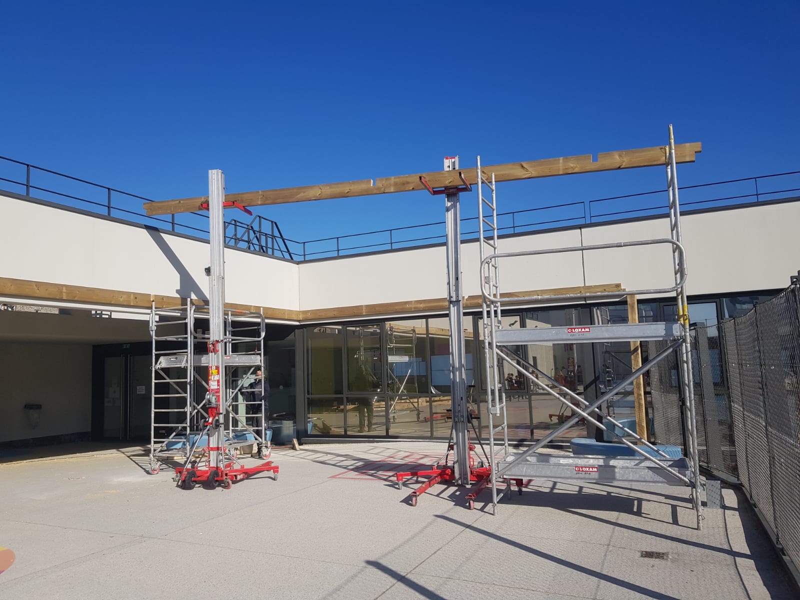 Gestion d’un toit-terrasse et des façades végétalisées d’un centre commercial (75)