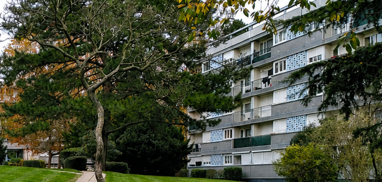 Entretien des jardins d’une grande copropriété mixte avec logements sociaux et logements privés (94)