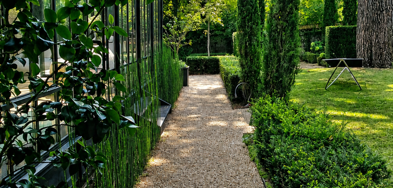 Entretien et aménagement du jardin d’une villa à Garches (92) (3)