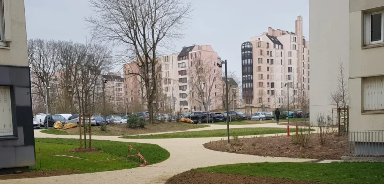 Végétalisation d’une résidence d’habitat social à Champs-sur-Marne (77) (2)