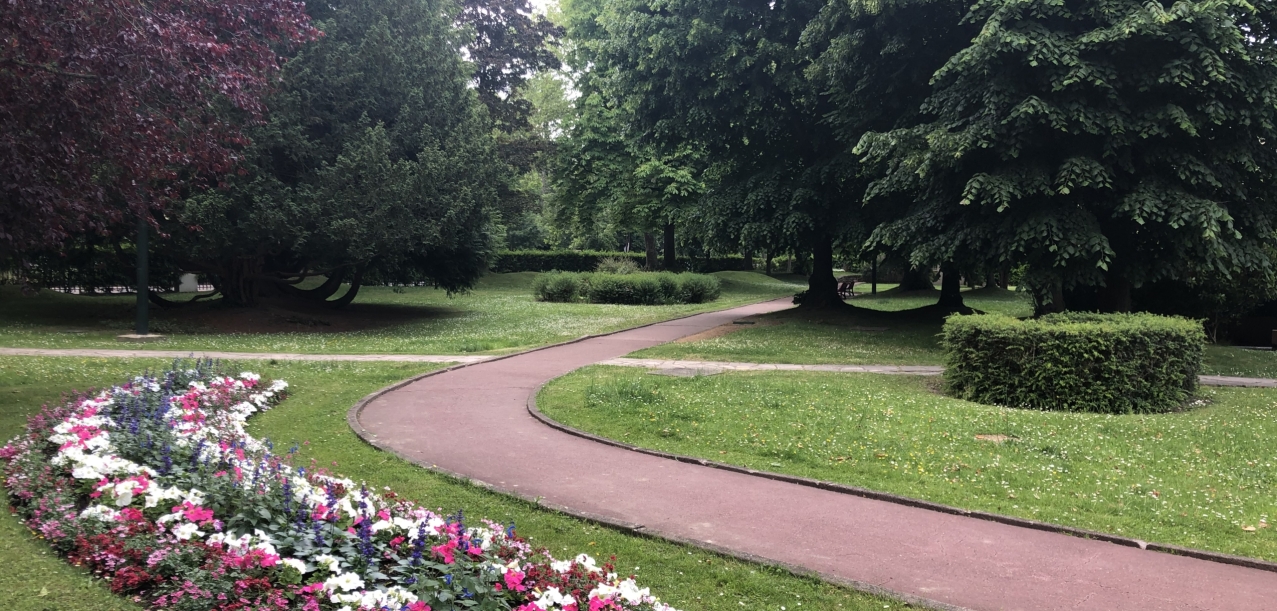 Entretien et aménagement du parc d’un ensemble immobilier de standing à Neuilly (92)