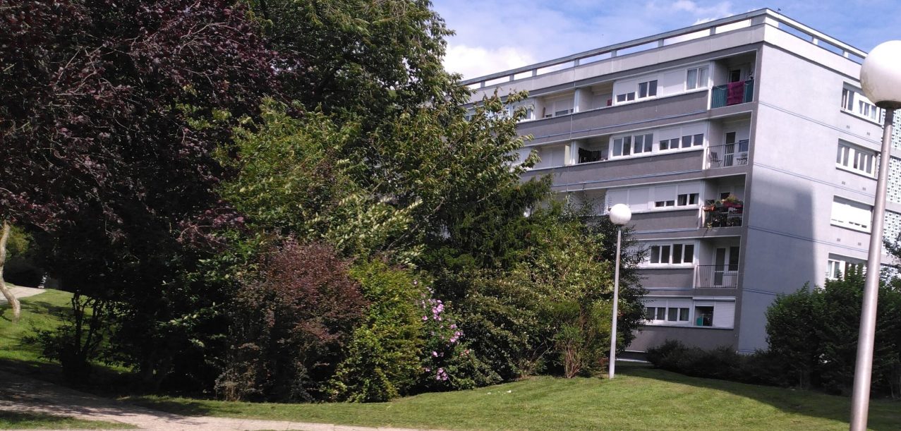 Entretien des jardins d’une grande copropriété mixte avec logements sociaux et logements privés (94) (3)